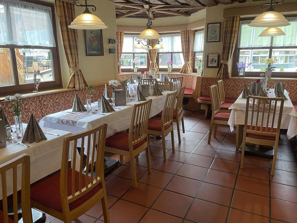 Restaurant-Pension Dorfwirt Bad Kleinkirchheim Bagian luar foto