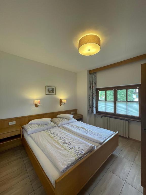 Restaurant-Pension Dorfwirt Bad Kleinkirchheim Bagian luar foto
